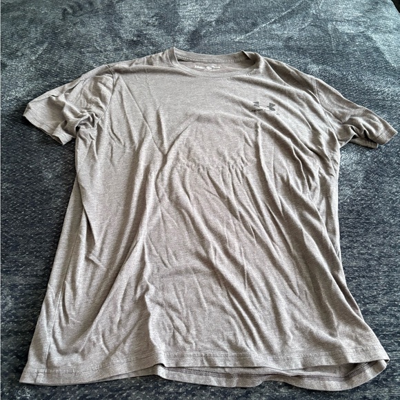 Under Armour Men's Beige Short Sleeve Tee - Picture 1 of 1